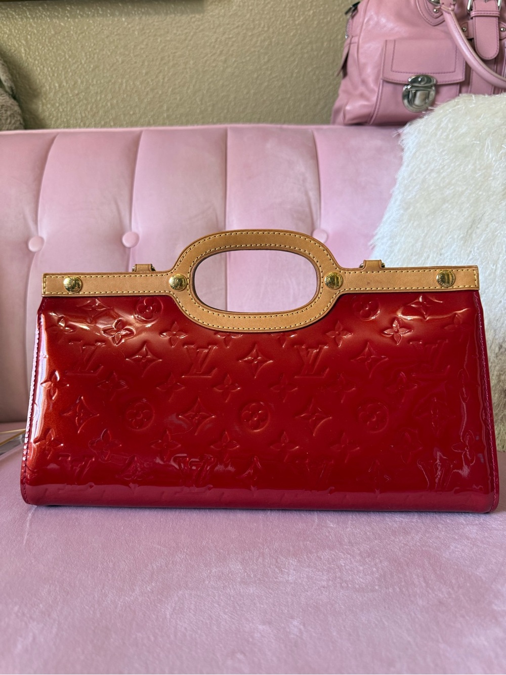 💯Auth! Louis Vuitton Roxbury Red Vernis Leather w Vachetta Trim & Gold Hardware - Picture 4 of 16